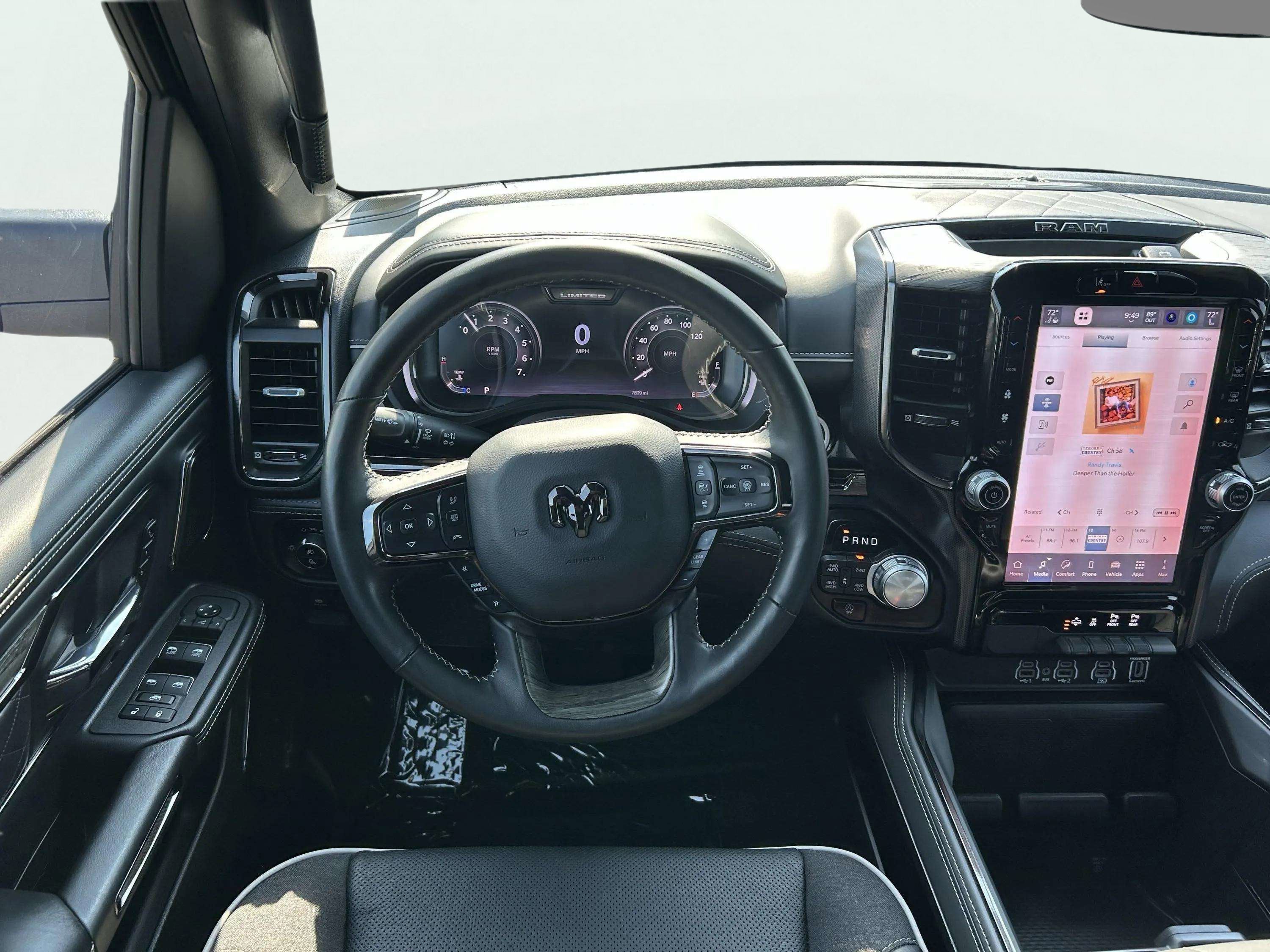 2025 RAM 1500 Limited