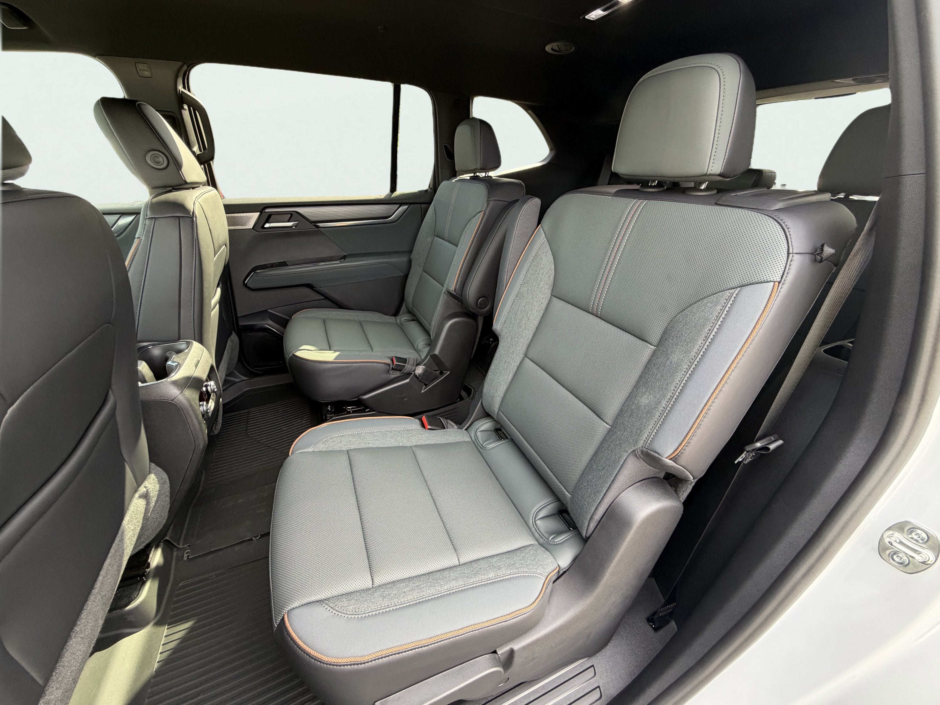 2027 GMC Acadia AT4