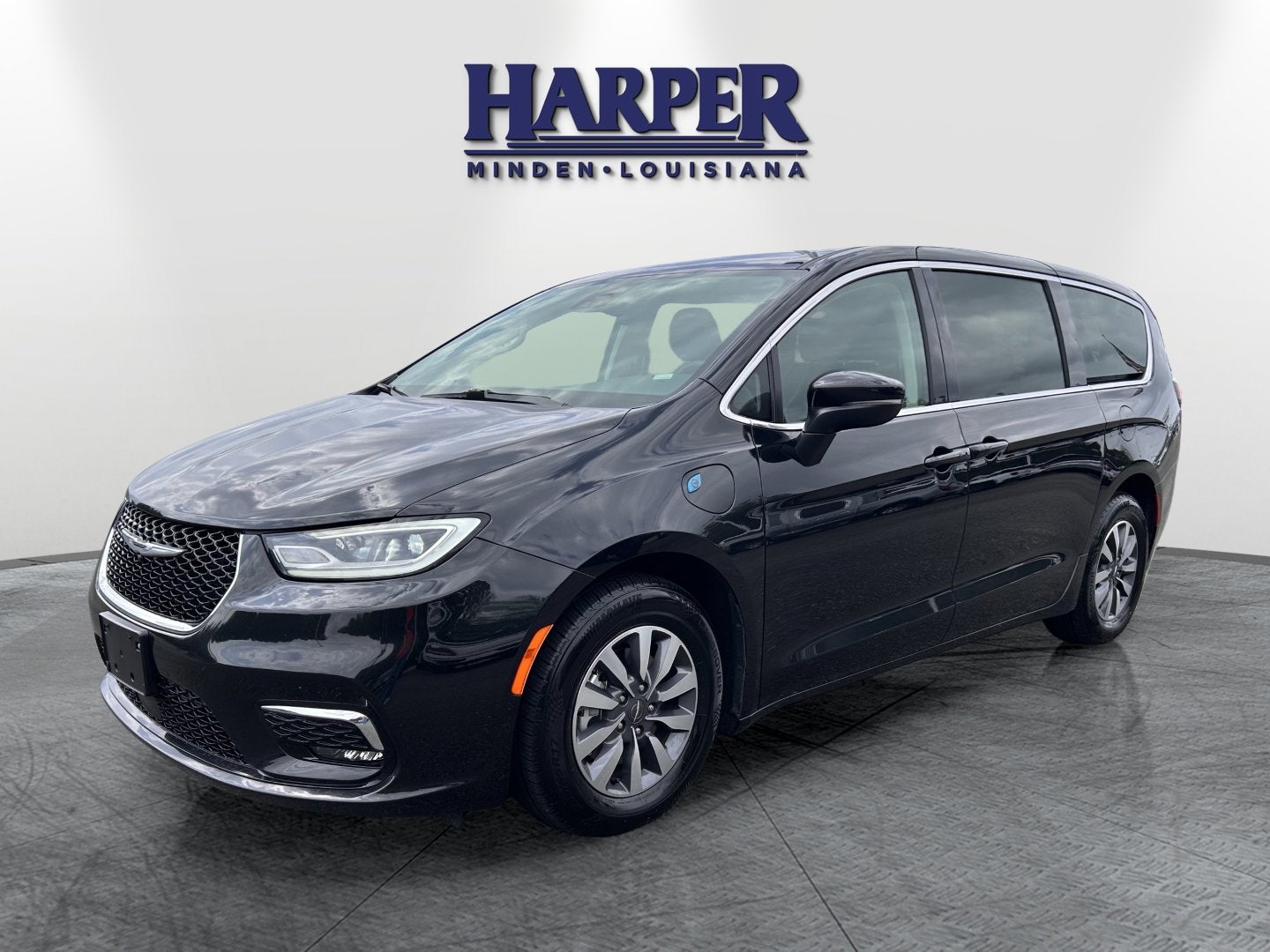 2023 Chrysler Pacifica Hybrid