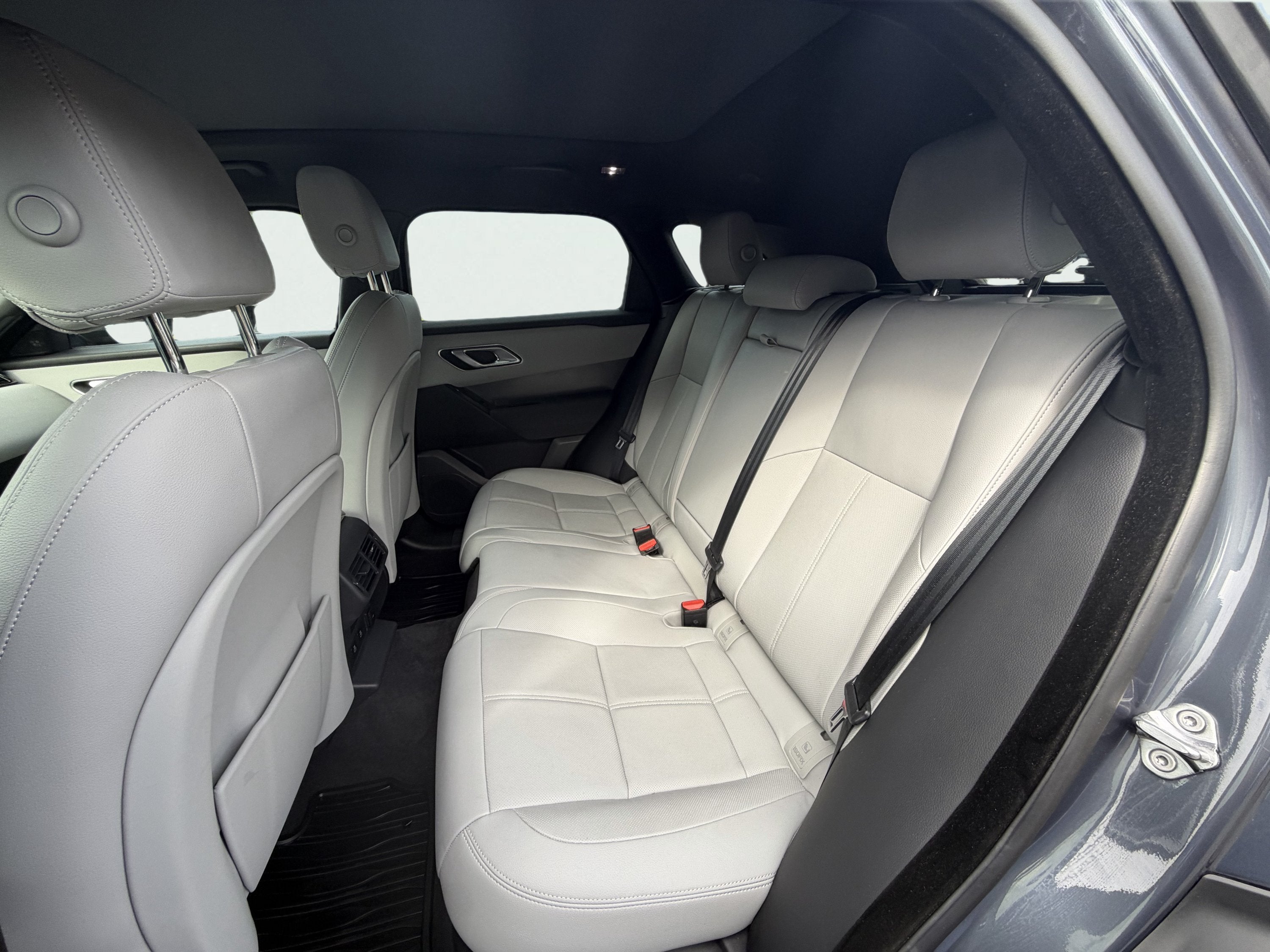 2024 Land Rover Range Rover Velar Dynamic SE