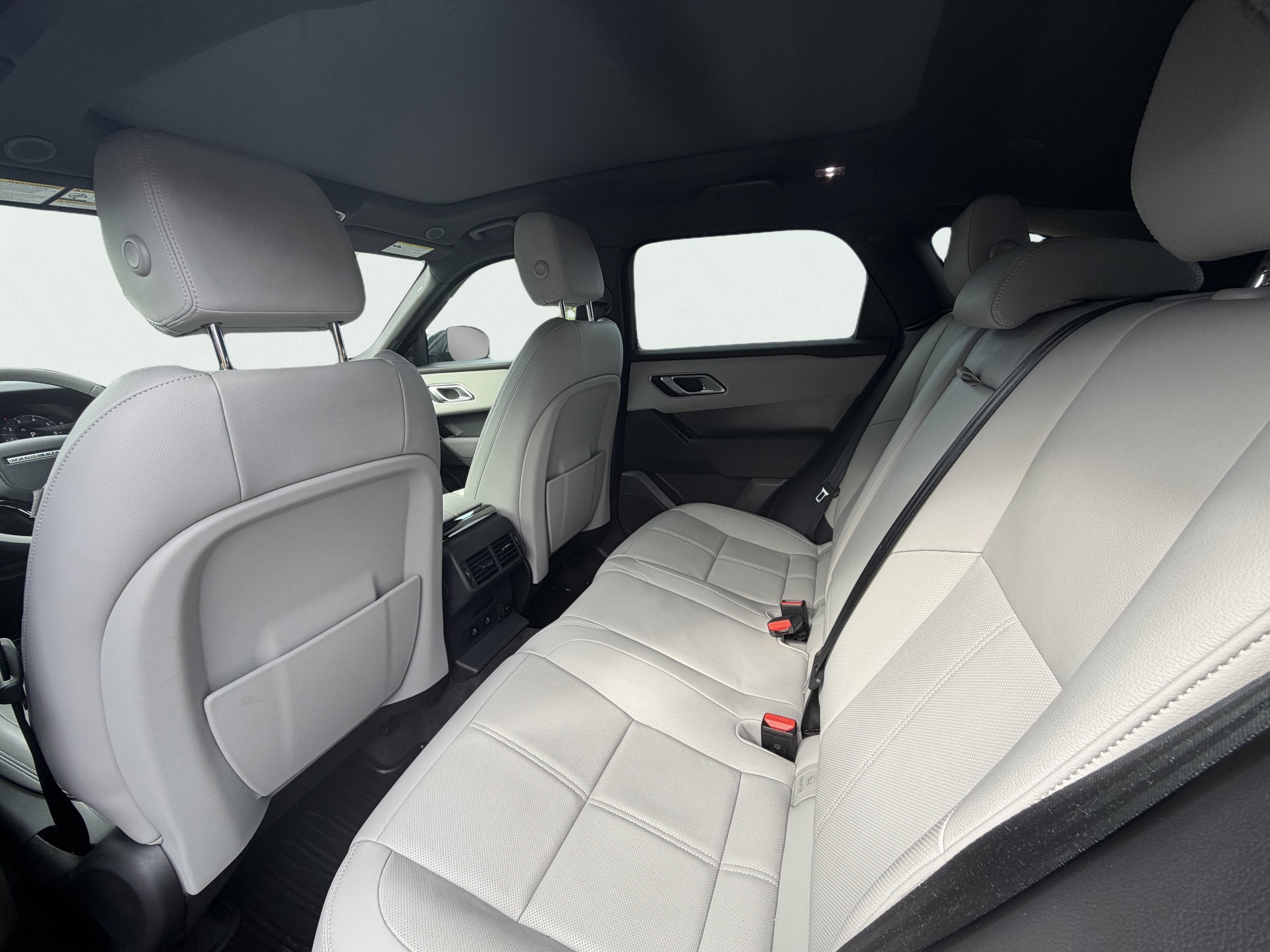 2024 Land Rover Range Rover Velar Dynamic SE