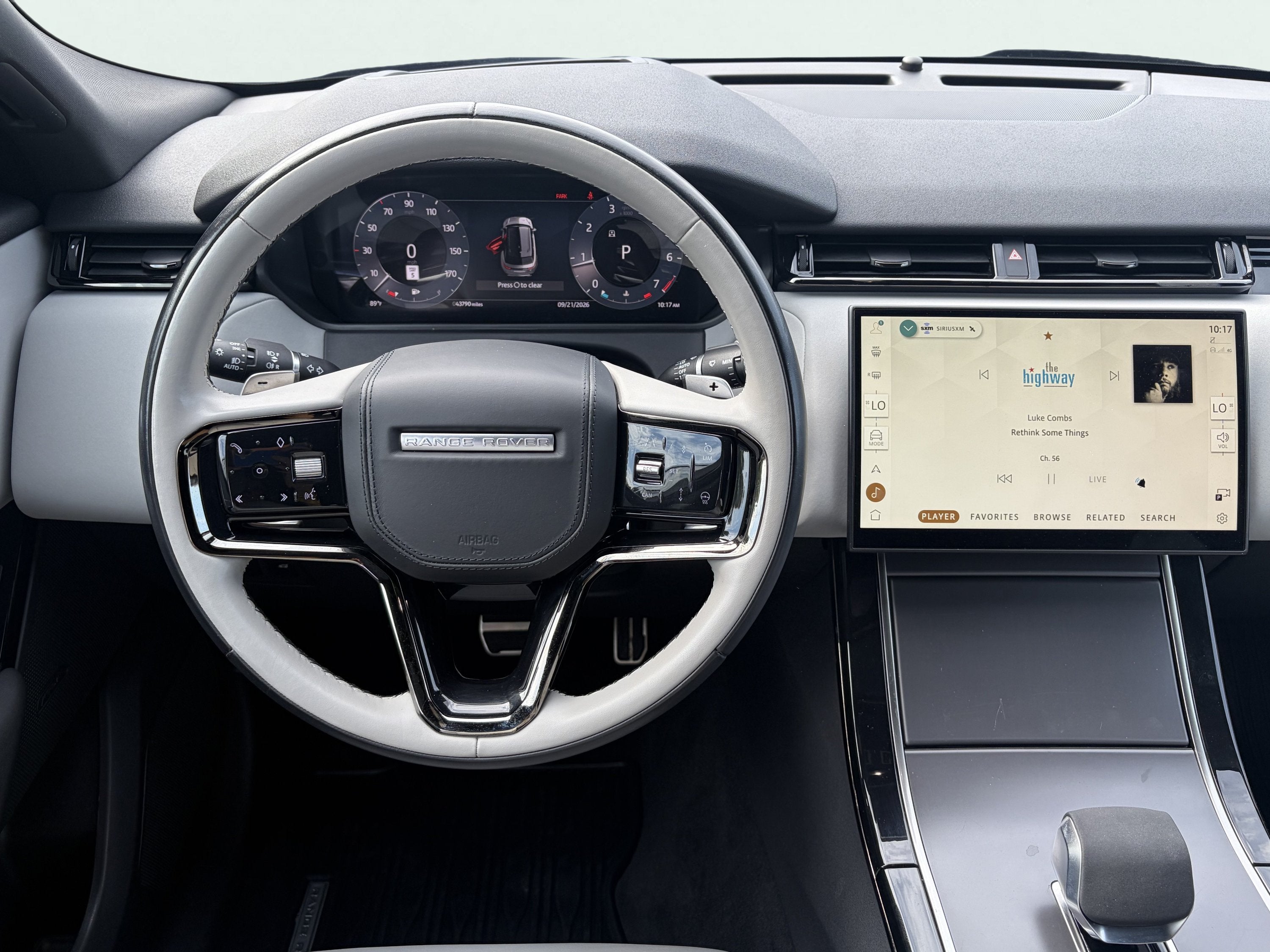 2024 Land Rover Range Rover Velar Dynamic SE